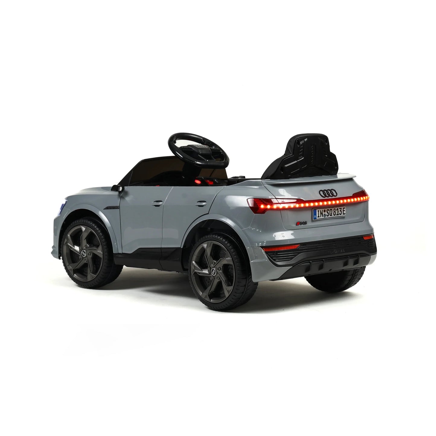 Audi SQ8 E-tron — dettaglio interno sedili